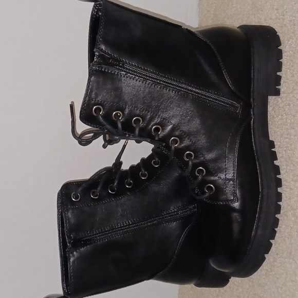 NEW lace-up comfort combat boots. Women's 9.5. SO Reindeer. black. Mid calf - Picture 3 of 5